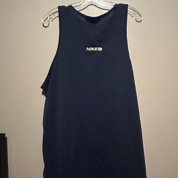 Vintage Nike Tank Tops - Picture 2 of 4